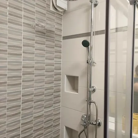 아파트 Apartmant Bionda Novi Vinodolski, Cozy And For 4 People In The Center *