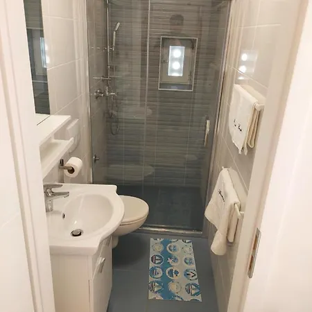Apartmant Bionda Novi Vinodolski, Cozy And For 4 People In The Center 아파트 노비비노돌스키