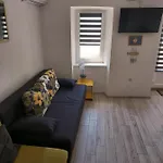 Apartmant Bionda Novi Vinodolski, Cozy And For 4 People In The Center *