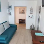 Apartmant Bionda Novi Vinodolski, Cozy And For 4 People In The Center *