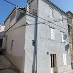 Apartmant Bionda Novi Vinodolski, Cozy And For 4 People In The Center Novi Vinodolski