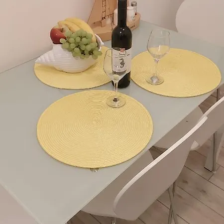 Apartmant Bionda Novi Vinodolski, Cozy And For 4 People In The Center Apartment Novi Vinodolski