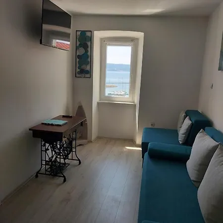 Apartmant Bionda Novi Vinodolski, Cozy And For 4 People In The Center * Novi Vinodolski