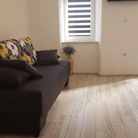 Apartment Apartmant Bionda Novi Vinodolski, Cozy And Nice For 4 People In The City Center *