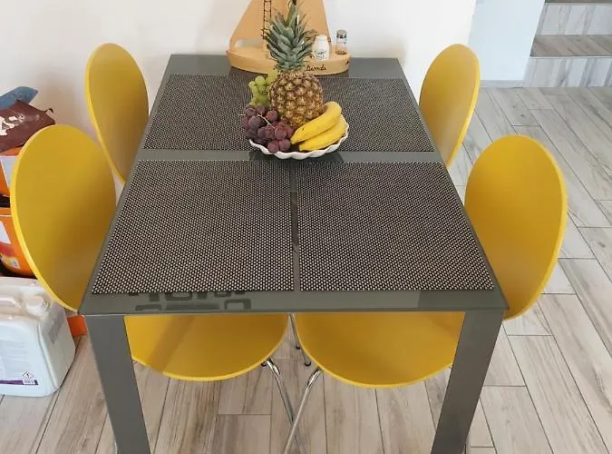 Apartmant Bionda Novi Vinodolski, Cozy And For 4 People In The Center Apartment *