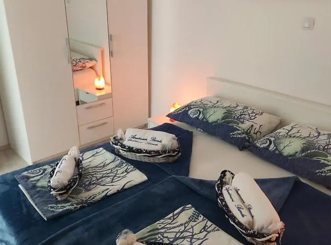 Apartmant Bionda Novi Vinodolski, Cozy And For 4 People In The Center Apartment Novi Vinodolski
